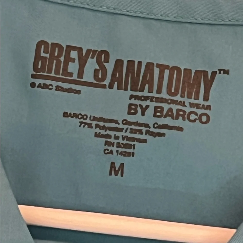 Grey's Anatomy Light Blue Scrub Top - Picture 2 of 4